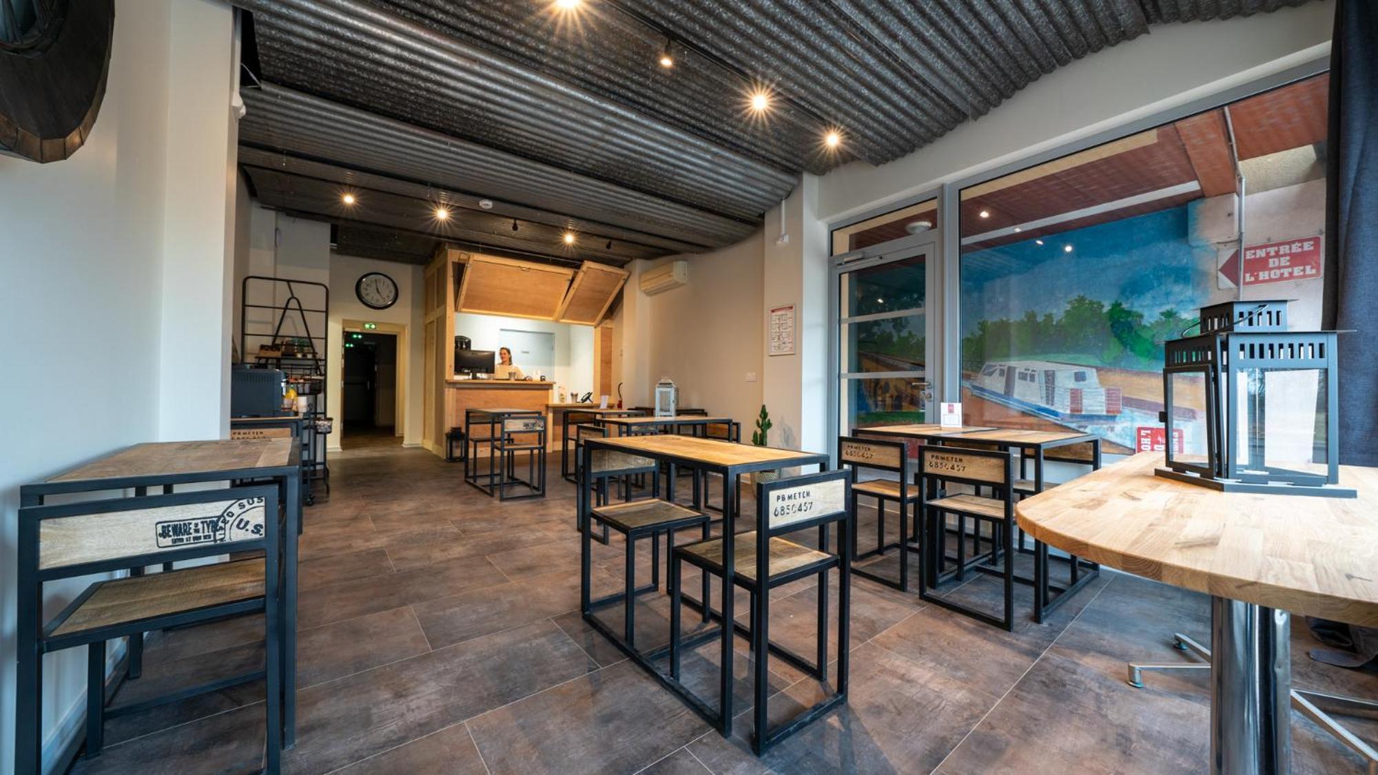 Hotel Des Docks Digoin Esterno foto